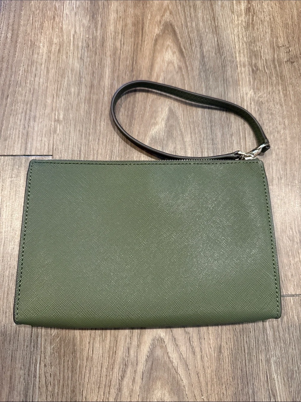 Kate Spade New York Leather Wristlet in Olive Green